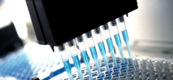 medical research and pharmaceutical research : robotic pipette device